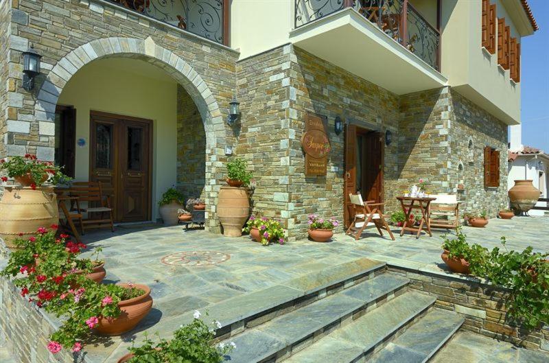 Iatrou Guesthouse Portaria  Exterior photo