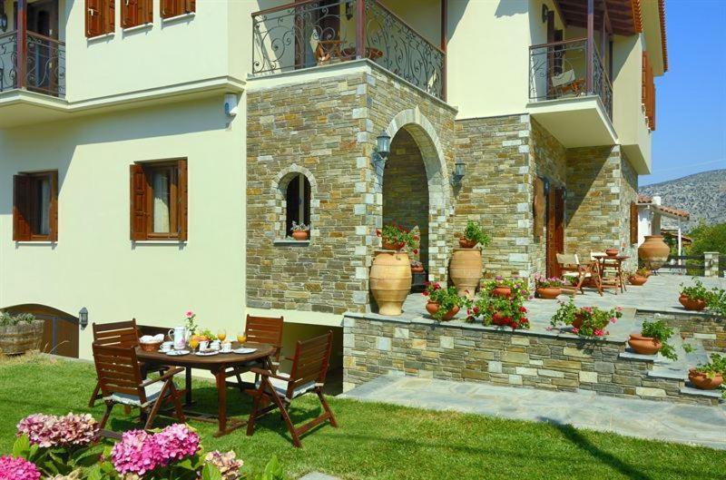 Iatrou Guesthouse Portaria  Exterior photo